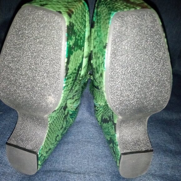 PRIVILEGED " LANDSCAPE SNAKESKIN " / Green ( BRAND NEW !!!) - Picture 3 of 4